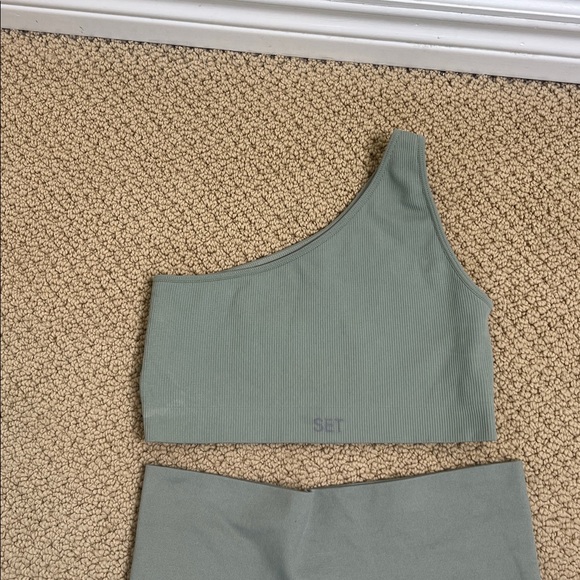 Set Active One Shoulder Set (Top and Leggings) Sz S - Picture 5 of 7